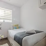 Dolmen Court Qawra Fl13 W Shared Pool! By Homely St. Paul's Bay