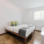 Dolmen Court Qawra Fl13 W Shared Pool! By Homely Lägenhet