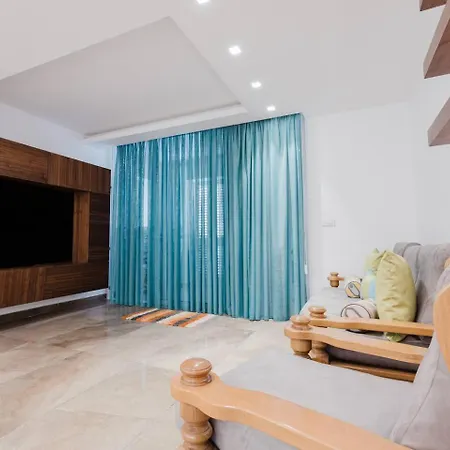 Dolmen Court Qawra Fl13 W Shared Pool! By Homely Apartamento