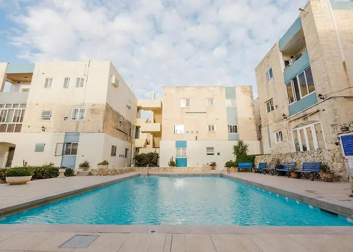 Daire Dolmen Court Qawra Fl13 W Shared Pool! By Homely *