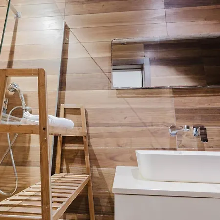 Dolmen Court Qawra Fl13 W Shared Pool! By Homely Apartment St. Paul's Bay